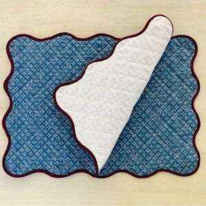 Threshold 2pk Scallop Edge Reversible Placemats